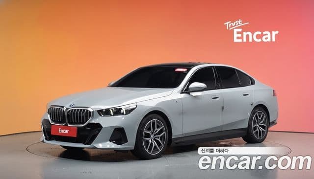 BMW i5 (G60)
