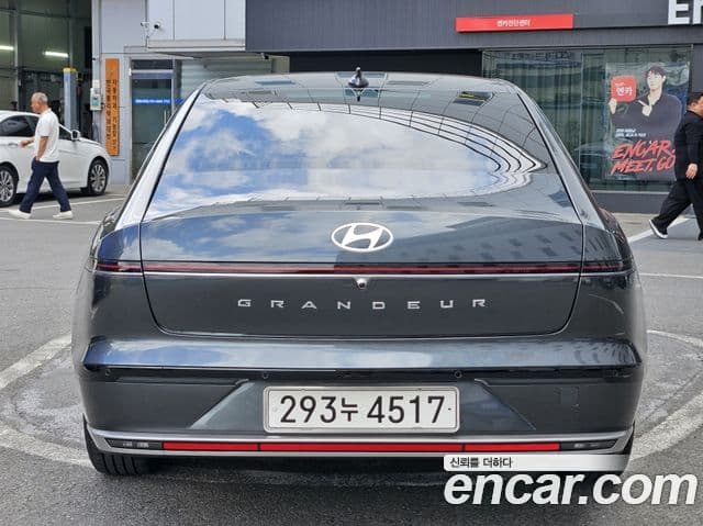 Hyundai Grandeur Hybrid (GN7) 3