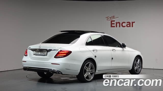 Mercedes-Benz E-Class W213 2