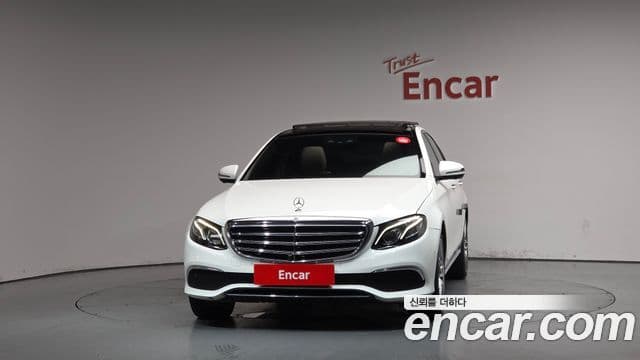 Mercedes-Benz E-Class W213 3