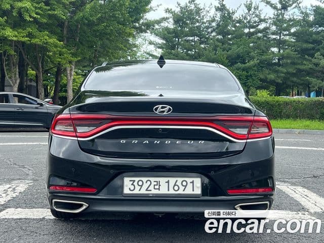 Hyundai Grandeur IG 4