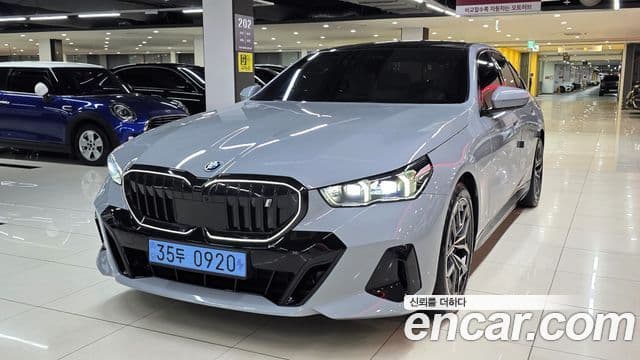 BMW i5 (G60) — 1