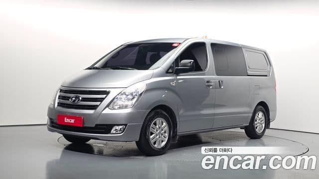 Hyundai Grand Starex 1