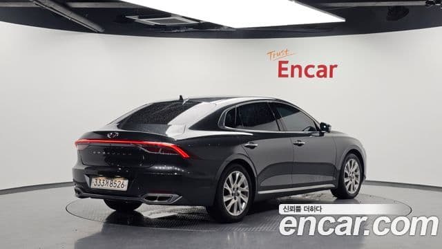 Hyundai The New Grandeur IG Hybrid 2
