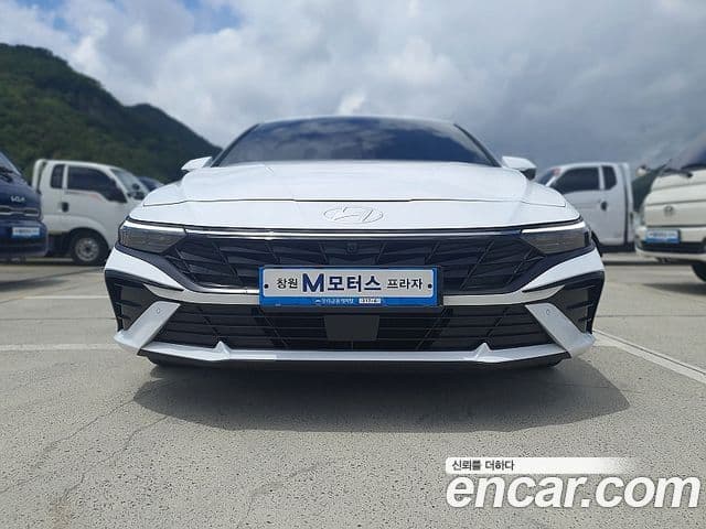 Hyundai The New Avante Hybrid (CN7) 4