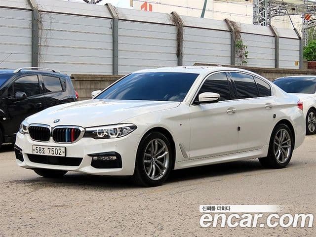 BMW 5 Series (G30) 2