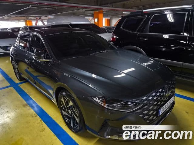 Hyundai The New Grandeur IG Hybrid — 1