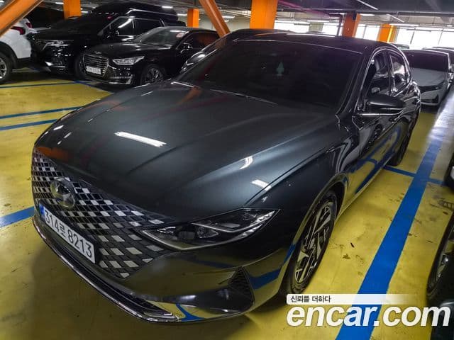 Hyundai The New Grandeur IG Hybrid 2