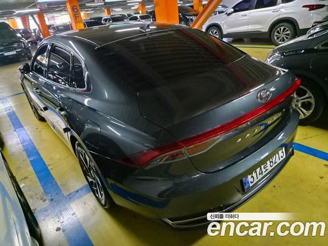 Hyundai The New Grandeur IG Hybrid 3