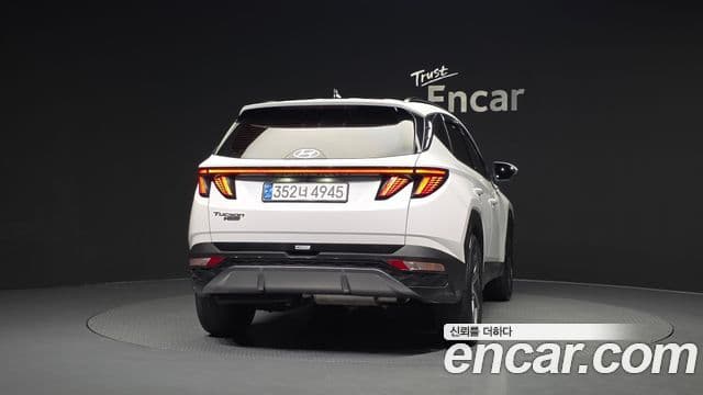 Hyundai Tucson (NX4) 4