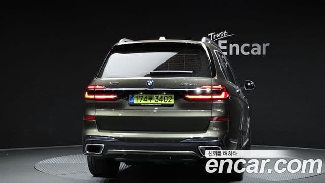 BMW X7 (G07) 3