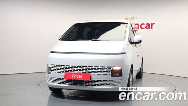 Hyundai Staria 3