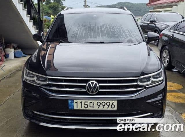 Volkswagen Tiguan 2nd Gen 1