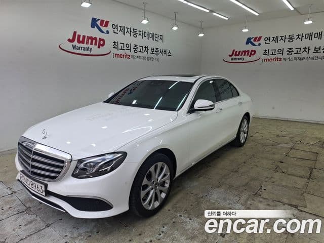 Mercedes-Benz E-Class W213 1