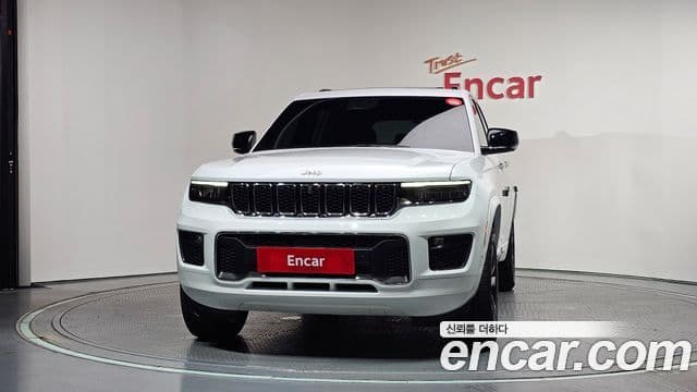 Jeep Grand Cherokee (WL) 3