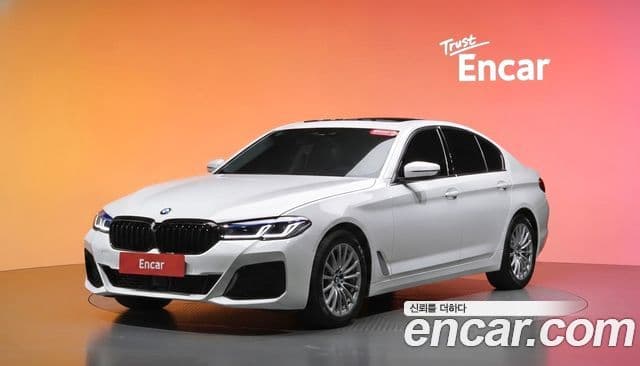 BMW 5 Series (G30)