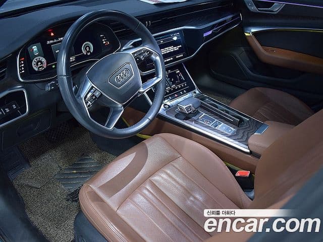 Audi A6 (C8) 3