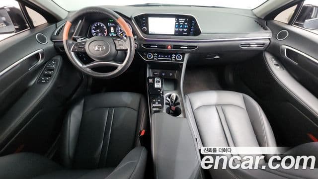 Hyundai Sonata (DN8) 4