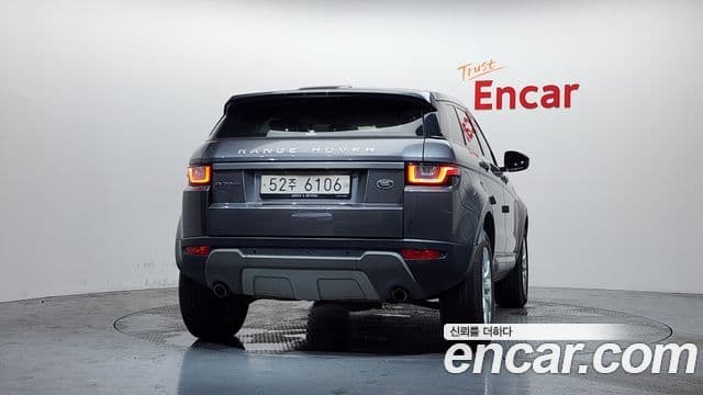 Land Rover Range Rover Evoque 4