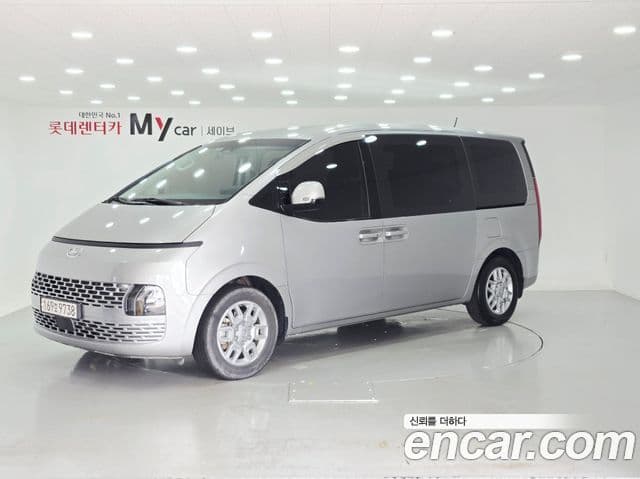 Hyundai Staria 1