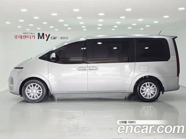 Hyundai Staria 2