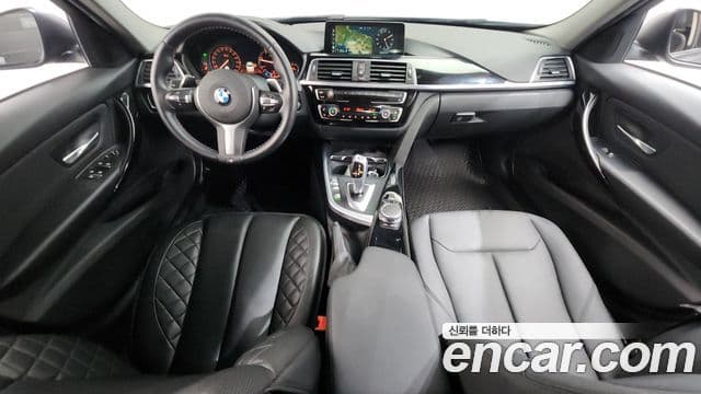 BMW 3 Series (F30) 4