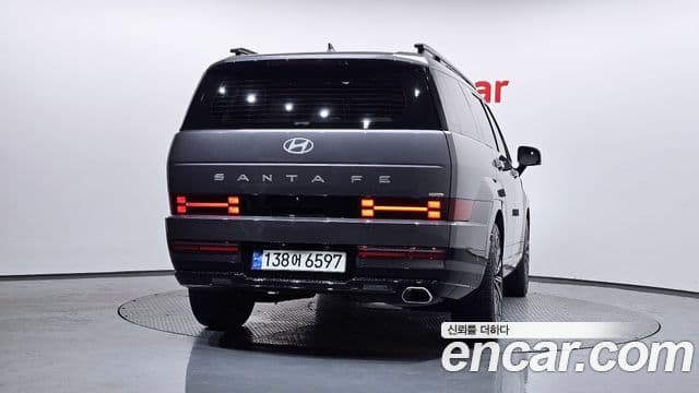 Hyundai Santa Fe (MX5) 3