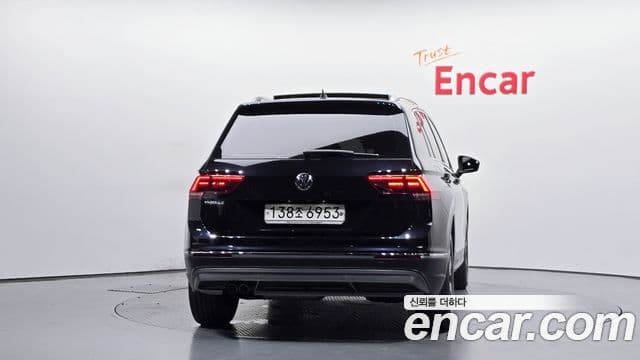 Volkswagen Tiguan 2nd Gen 4