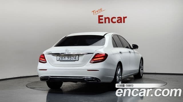 Mercedes-Benz E-Class W213 3