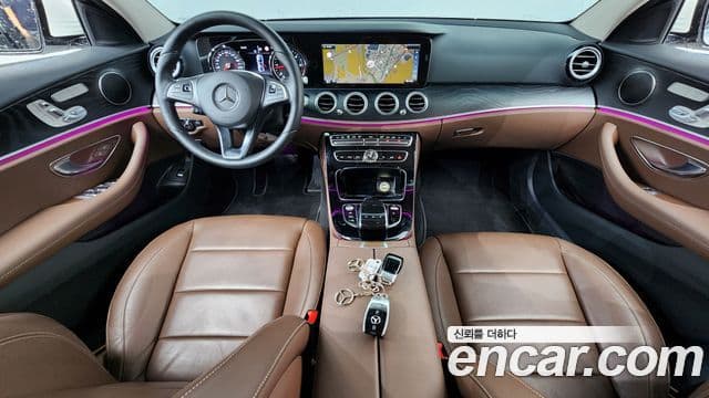 Mercedes-Benz E-Class W213 4