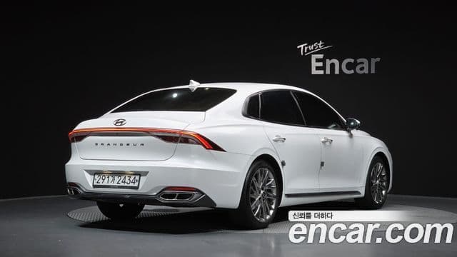 Hyundai The New Grandeur IG 2