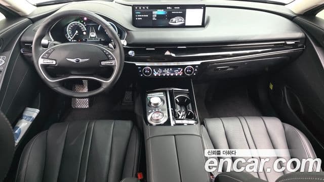 Genesis G80 (RG3) 4