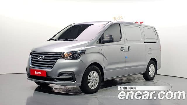 Hyundai The New Grand Starex