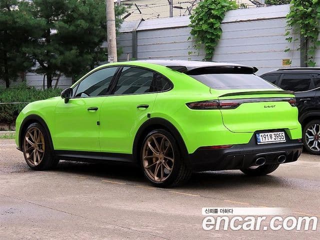 Porsche Cayenne (PO536) 2