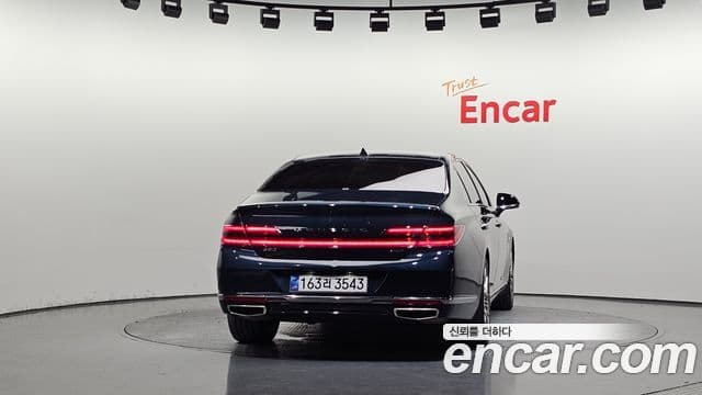 Genesis G90 4