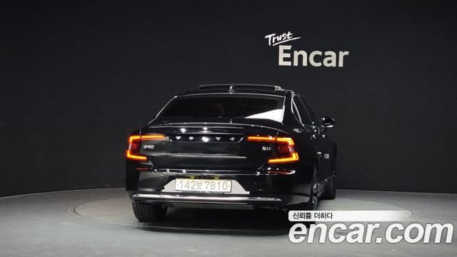 Volvo S90 4