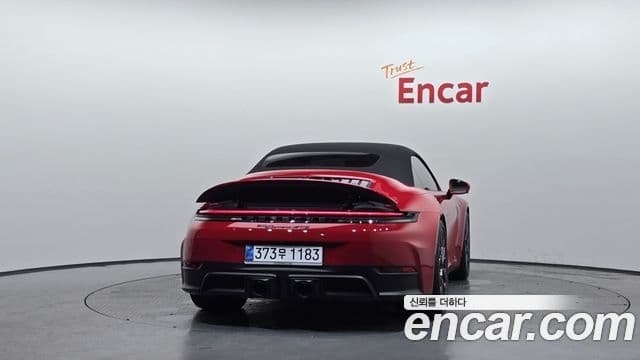 Porsche 911 (992) 4