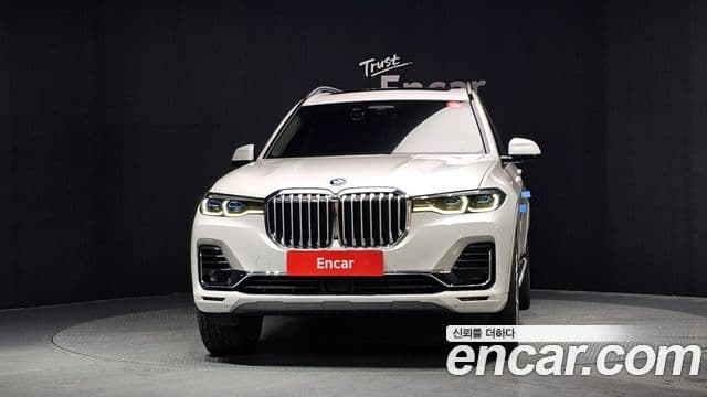 BMW X7 (G07) 3