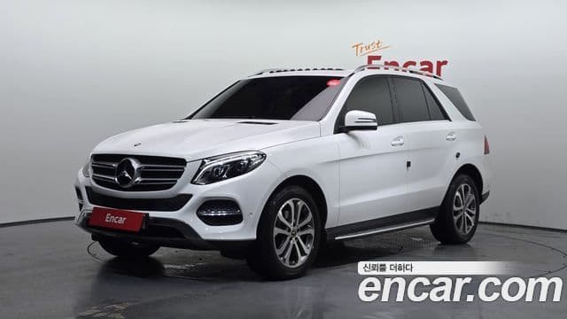 Mercedes-Benz GLE-Class W166