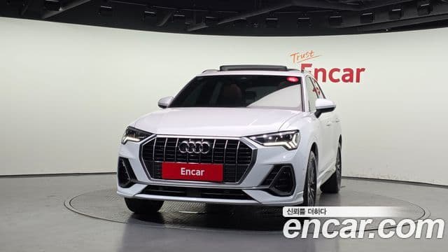 Audi Q3 (F3) 2