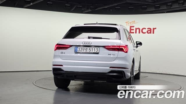 Audi Q3 (F3) 3