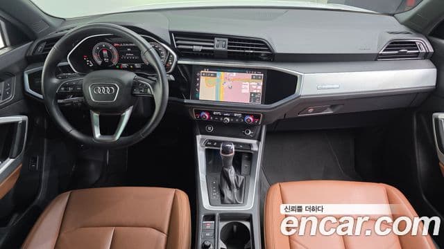 Audi Q3 (F3) 4