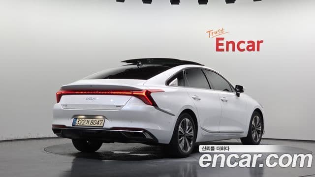 Kia K8 Hybrid 2