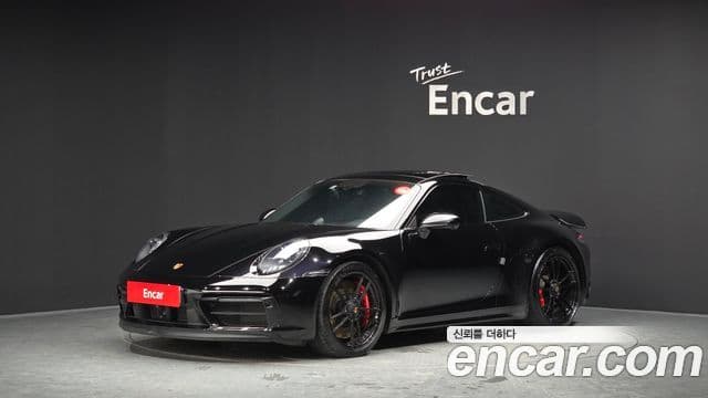 Porsche 911 (992) — 1