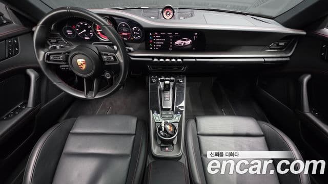Porsche 911 (992) 4