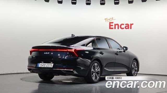 Kia K8 Hybrid 2