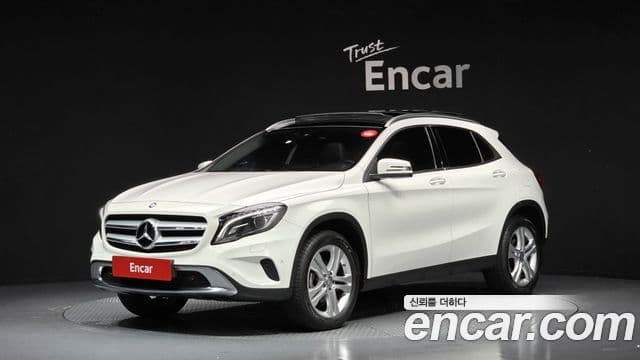 Mercedes-Benz GLA-Class X156