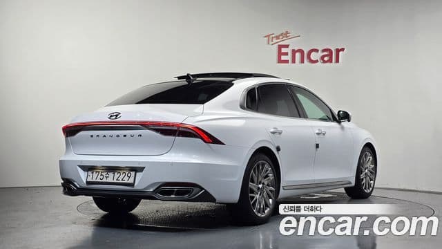 Hyundai The New Grandeur IG 2