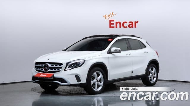Mercedes-Benz GLA-Class X156