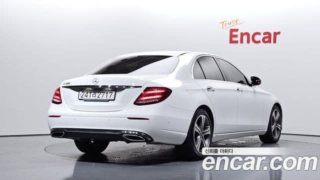 Mercedes-Benz E-Class W213 2